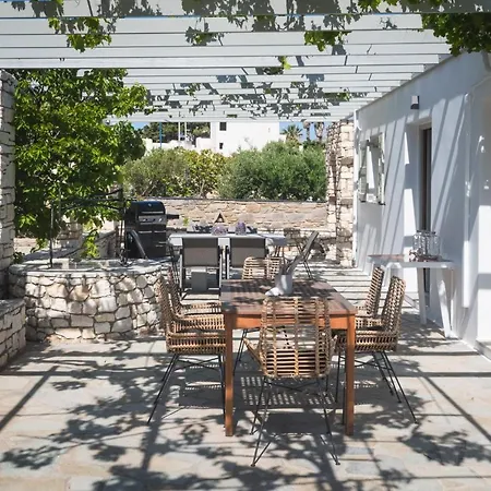 Navi B4 Brand New In Naousa 아파트 *