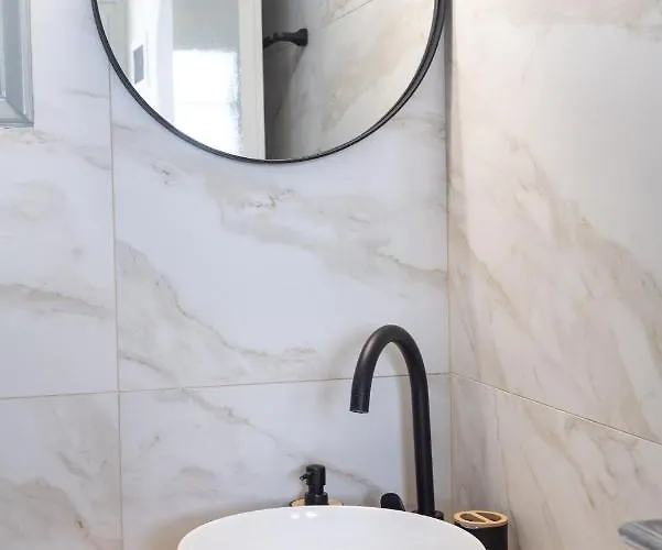 Navi B4 Brand New In Naousa